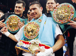Illustration for article titled Sergio Martinez, The Celtic War, And An Evening In Foxwoods With The Boxing Scumbags